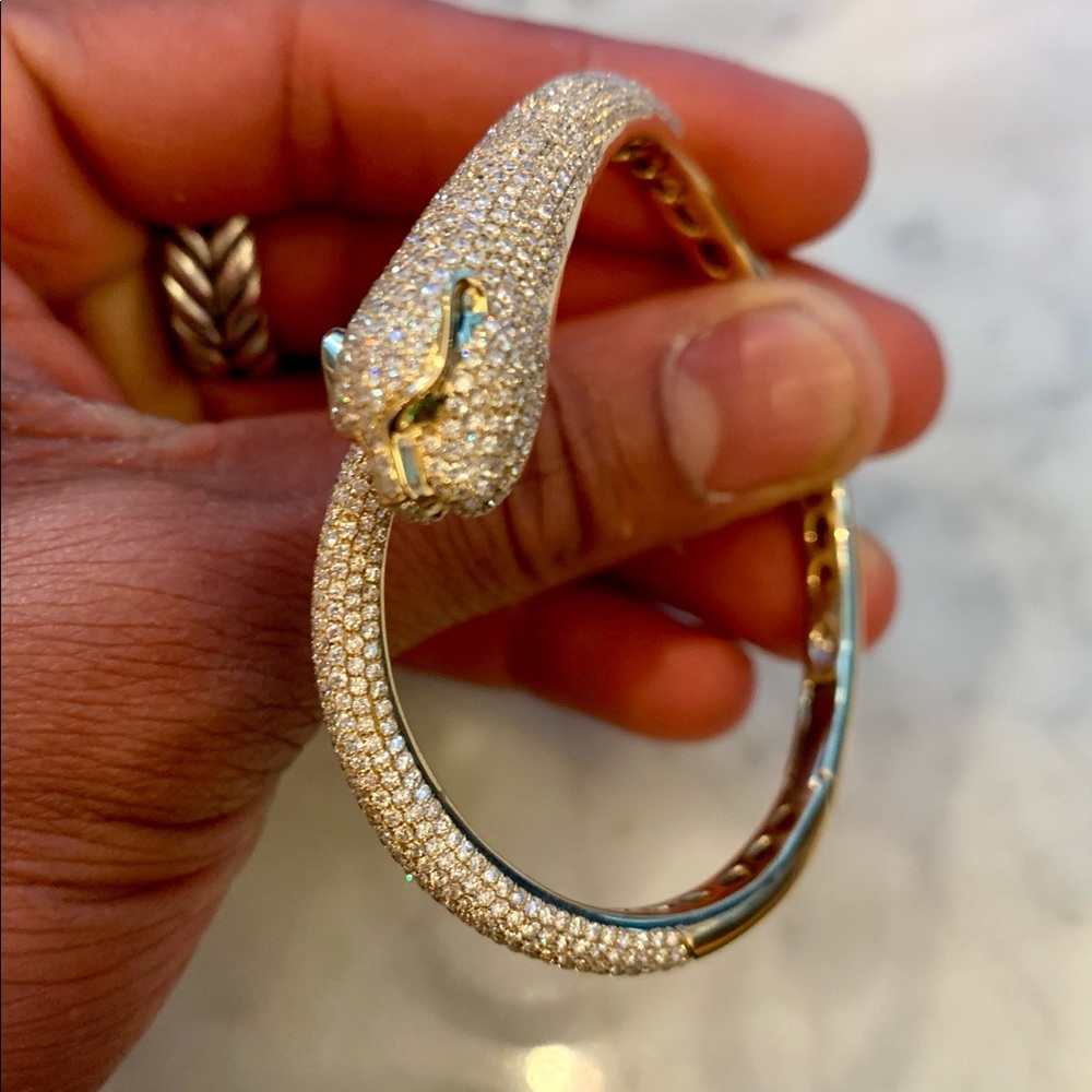 Anita Ko 18k Gold Diamond Panther Bangle